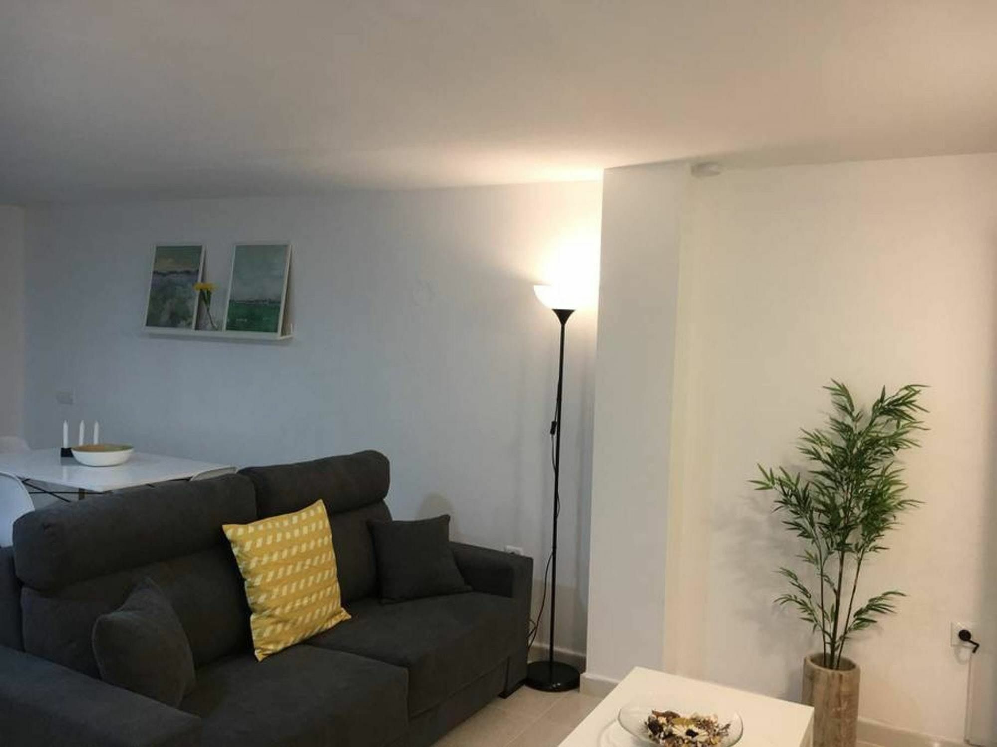 Апартаменты With One Bedroom In Estepona, With Pool Access And Furnished Эстепона